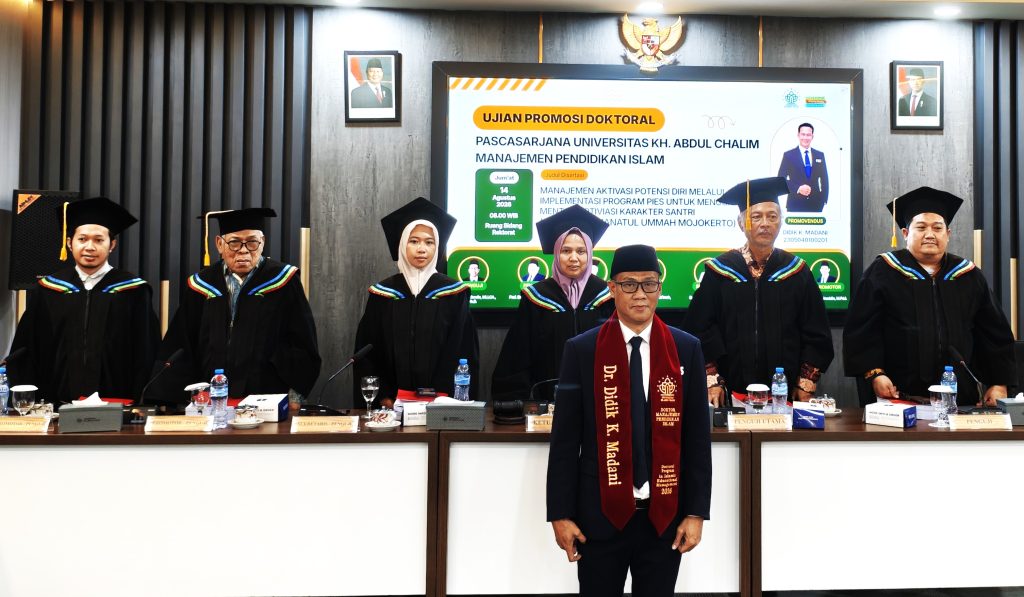 Dr. Didik Madani Raih Cumlaude: 3 Kontribusi Untuk Manajemen Pendidikan Islam